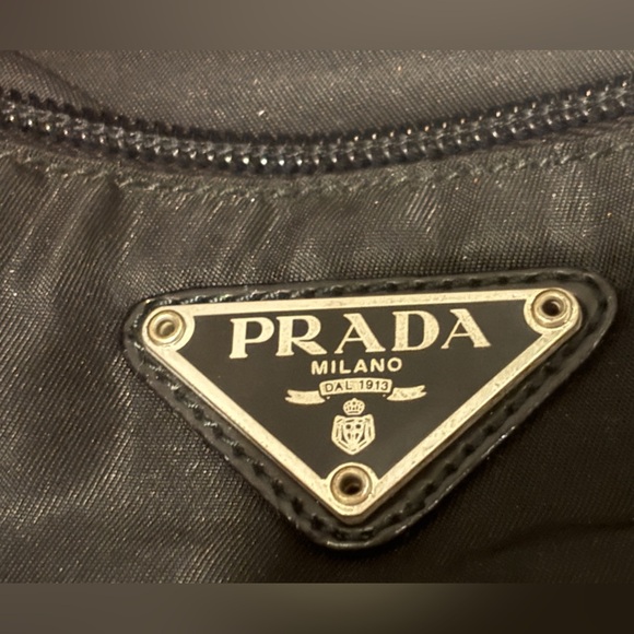 Vintage Prada Black Nylon Triangle Logo Pouch – 90s Mini Bag + Authenticity Card - Picture 5 of 7